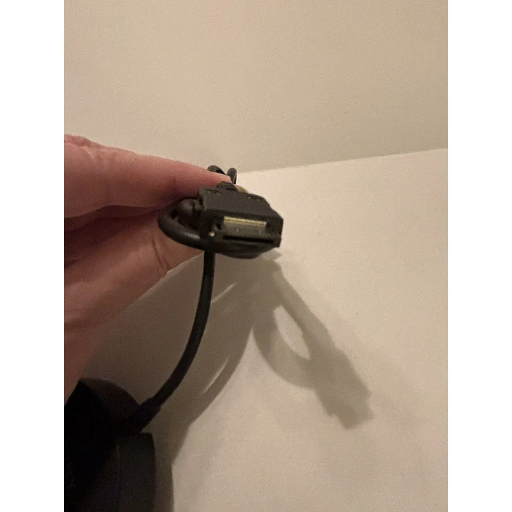Sony TDM-iP20 Dock for Older‎ Model Ipod/Iphone - Good Working Condition